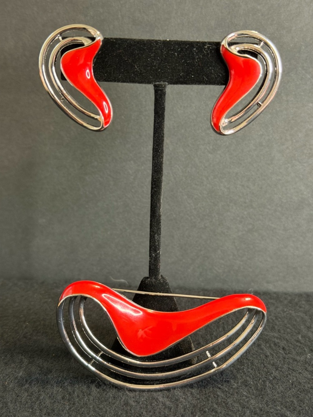 Red Enamel Wave Jewelry Set - Vintage Earrings and Brooch